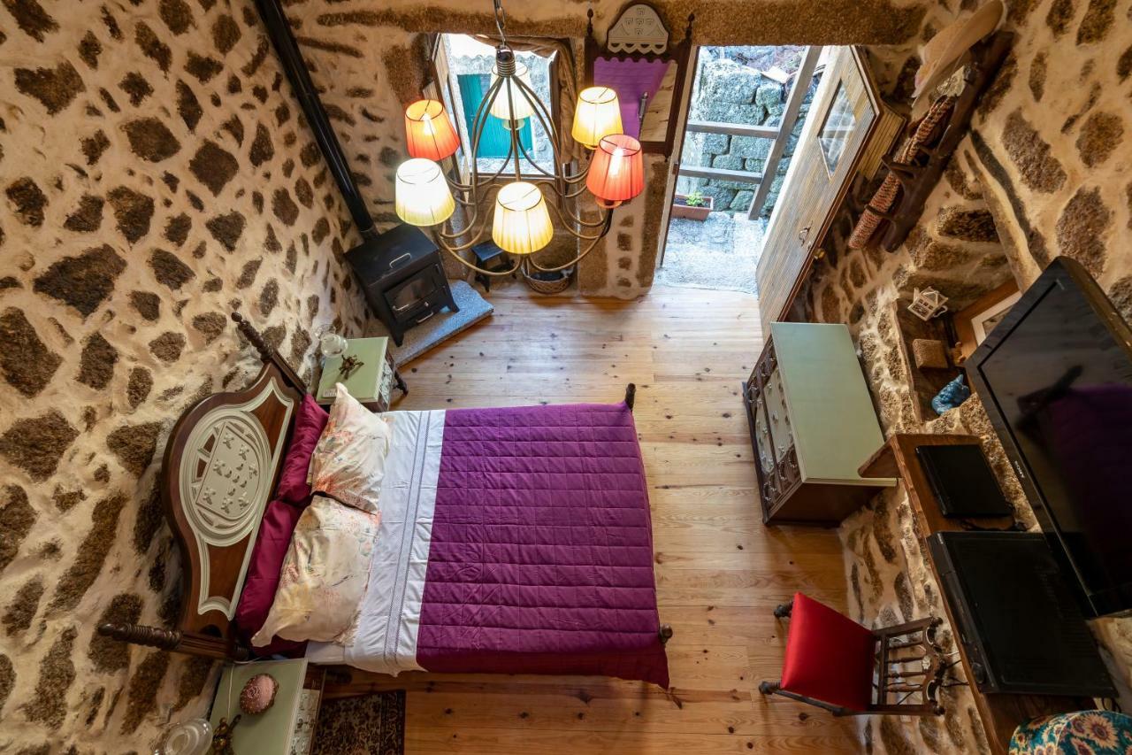 מלון מונסנטו Old House מראה חיצוני תמונה